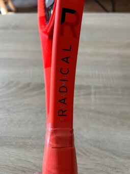 TENISOVÁ RAKETA HEAD RADICAL TEAM L 2025 (vypletená) - 2