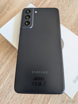 Samsung Galaxy s21fe - 2