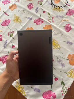 Lenovo tab m10 HD - 2