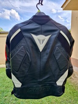 Dainese Avro C2 v čierno-bielo-červenej farbe - 2
