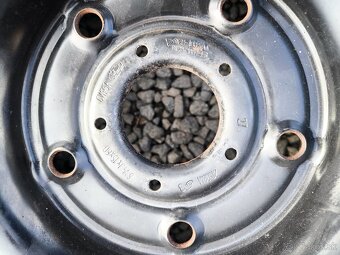 Ford transit 215 70 15 c gumy 7-8mm - 2