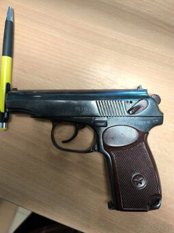 Predám originál pištoľ Makarov PM 9x18mm. - 2