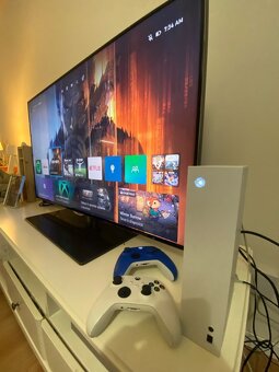 Xbox Series S 🎮 - 2x ovladač - 2