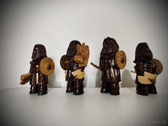 Drevené figúrky na šachovnicu - 2