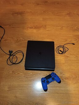 Playstation 4 - 2