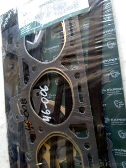 Sada tesnenia motora pre ZIL-130 - 2