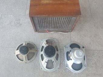 Predam Tesla reproduktory - 2