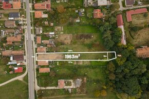 Exkluzívne na predaj stavebný pozemok v obci Kovarce - 2