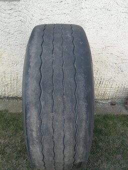 385/65 r22,5 BF goodrich - 2
