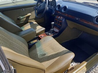 Mercedes Benz w123 sedan 230 - 2