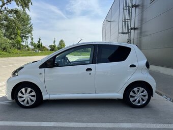Toyota Aygo 1.0 VVT-i 5M/T 5D - 2