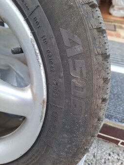 Predám pneumatiky na toyota yaris - 2