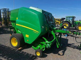 Lis / balikovač John Deere F440N - 2