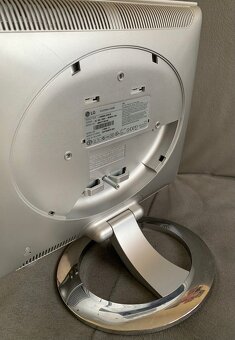 LG Flatron monitor - 2