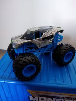 Autodráha Monster jam - 2