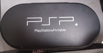 Predam 3x PSP hry + film + original obal PSP - 2