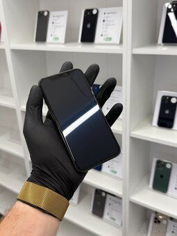 ZÁRUKA 1 ROK / Apple iPhone X 64GB Space Gray, 100% - 2