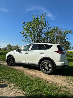 Toyota RAV4 Hybrid - predaj - 2