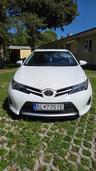 Predám TOYOTA AURIS - 2