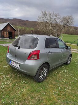 Kúpim Toyotu Yaris 1.4 d4d - 2