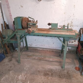 sústruh na drevo - 2