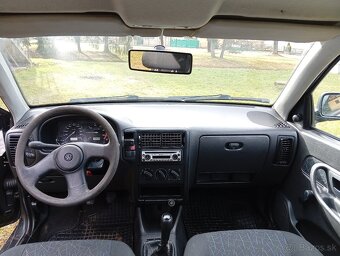 Volkswagen Polo Classic 1.4 benzín - 2