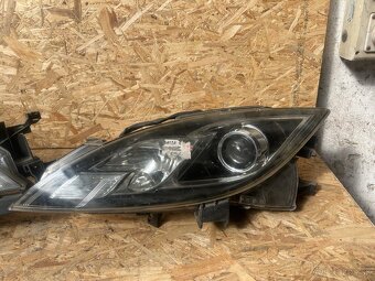 Mazda 6 predne svetla - 2