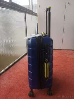 IT luggage cestovný príručný kufor 51L - 2