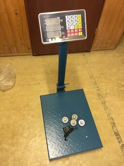 digitalna vaha do 350 kg 70 eur - 2