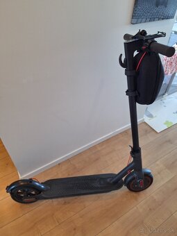 Elektrická kolobežka Xiaomi mi scooter pro - 2