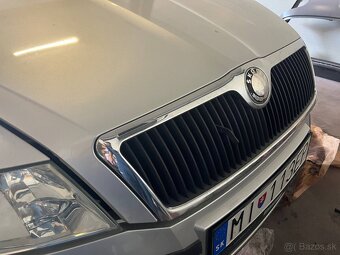Predna kapota Octavia 2 - 2