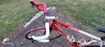 Cestný bicykel Specialized Veľkosť M - 2