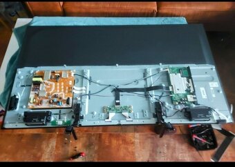 Panasonic TX58GX700E Smart 4K diely - 2