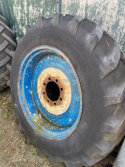 Zetor Crystal kolesa 16,9x 34 - 2