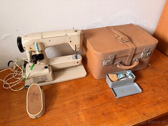 Šijací stroj Lada - 2