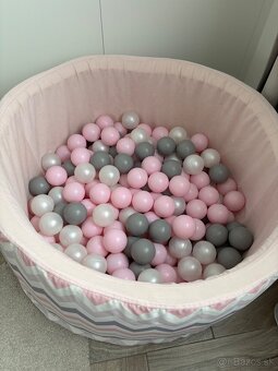 Suchý bazen s loptickami - 2