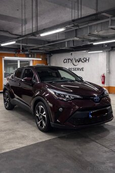 Toyotoa CHR 1.8 hybrid - 2