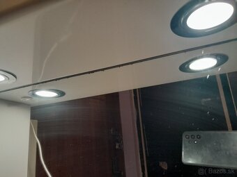 Predam skrinku do kupelne - 2