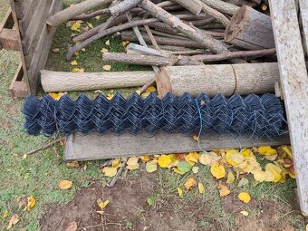 Podhrabove dosky, pletivo 125cm, sponkovacie klieste, spony - 2