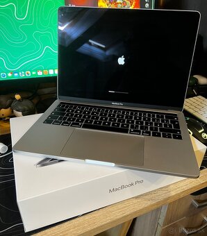 Predám MacBook pro 13 2019 128gb - 2