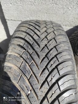 Celoročne pneumatiky Vredestein 195/65T15 95T - 2