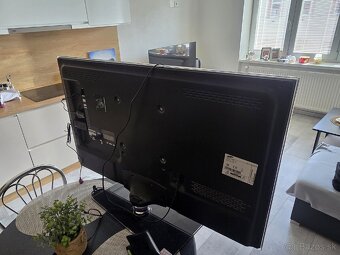 Samsung UE40D5000 - 2