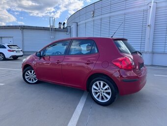 Toyota Auris 1.6 VVT - 2