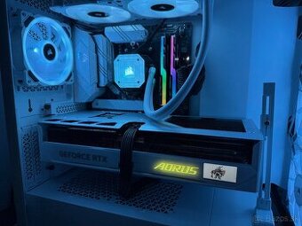 GIGABYTE AORUS GeForce RTX 5080 MASTER ICE 16G - 2