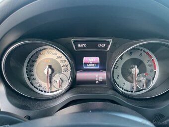 Mercedes Benz CLA 180 Shooting Brake - Combi (auto na predaj - 2
