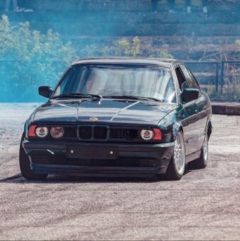 Bmw e34 525i - 2