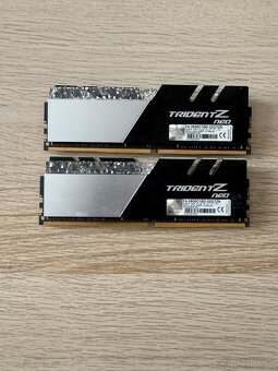 Predám 2x16 GB G.skil Trident Z ddr4 - 2