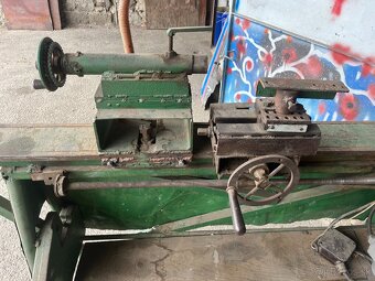 Sústruh na drevo - 2