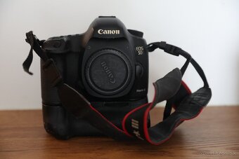 Canon EOS 5D Mark III - 2