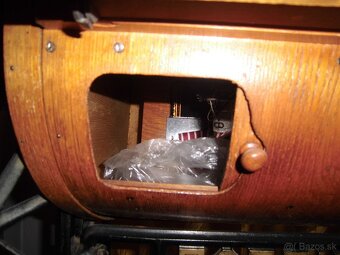 Šijací stroj Bobbin - 2